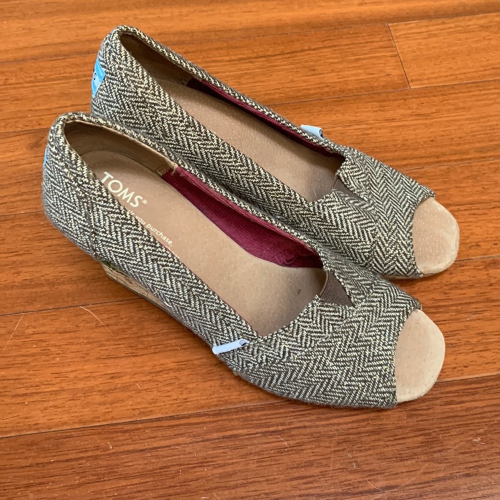Toms Brown Tweed Wedges 7
